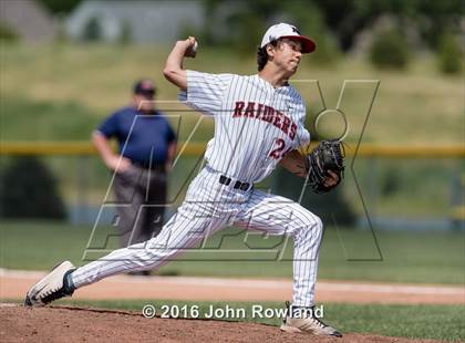 Thumbnail 3 in Huntley vs. Grant (IHSA 4A Sectional Final) photogallery.