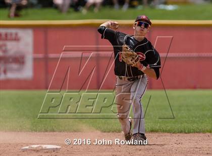 Thumbnail 1 in Huntley vs. Grant (IHSA 4A Sectional Final) photogallery.