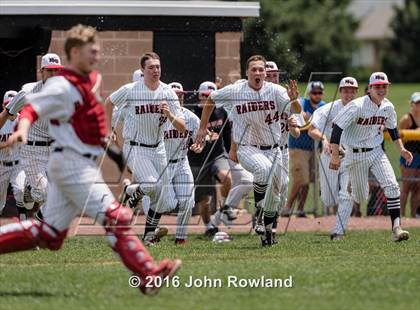 Thumbnail 3 in Huntley vs. Grant (IHSA 4A Sectional Final) photogallery.