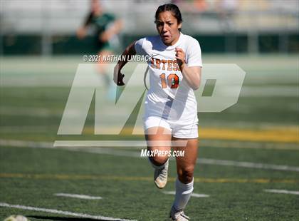 Thumbnail 2 in Los Alamos vs. Artesia photogallery.