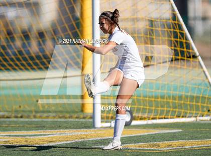 Thumbnail 2 in Los Alamos vs. Artesia photogallery.