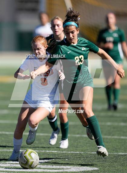 Thumbnail 2 in Los Alamos vs. Artesia photogallery.