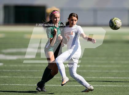 Thumbnail 2 in Los Alamos vs. Artesia photogallery.