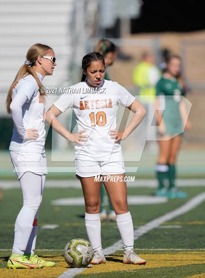 Thumbnail 3 in Los Alamos vs. Artesia photogallery.