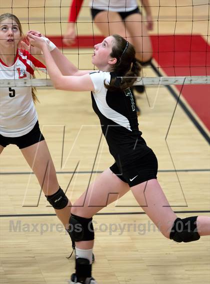Thumbnail 1 in El Camino vs. Lincoln (Varsity Stockton Classic) photogallery.