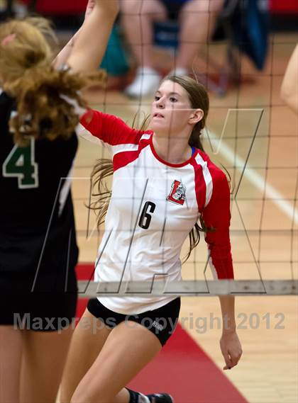 Thumbnail 2 in El Camino vs. Lincoln (Varsity Stockton Classic) photogallery.