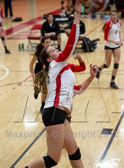 Thumbnail 3 in El Camino vs. Lincoln (Varsity Stockton Classic) photogallery.