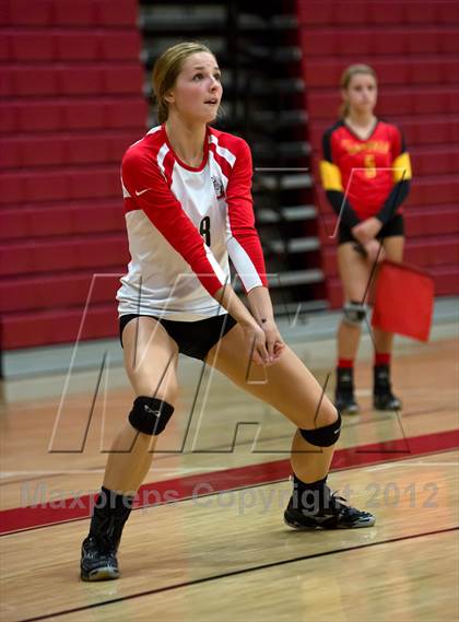 Thumbnail 1 in El Camino vs. Lincoln (Varsity Stockton Classic) photogallery.