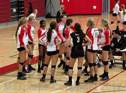 Thumbnail 1 in El Camino vs. Lincoln (Varsity Stockton Classic) photogallery.