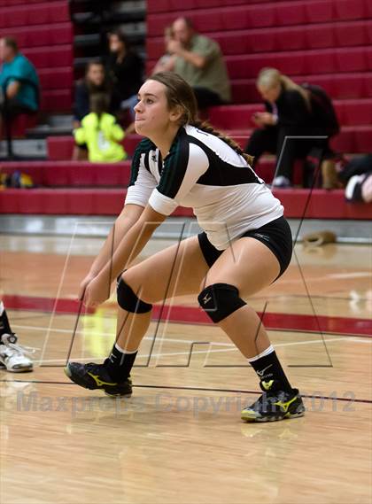 Thumbnail 2 in El Camino vs. Lincoln (Varsity Stockton Classic) photogallery.