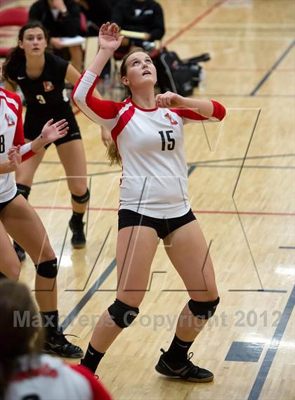 Thumbnail 2 in El Camino vs. Lincoln (Varsity Stockton Classic) photogallery.