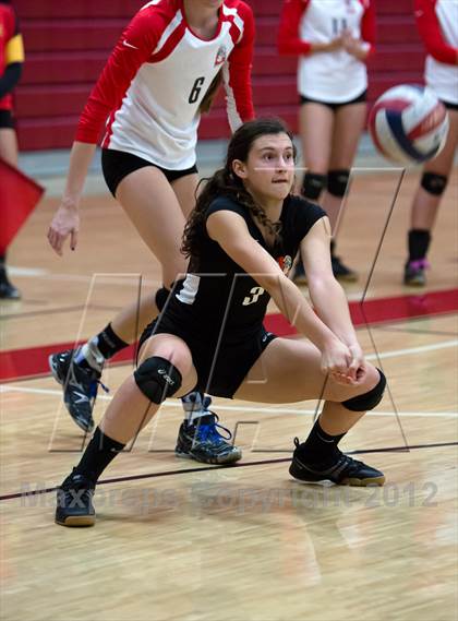 Thumbnail 3 in El Camino vs. Lincoln (Varsity Stockton Classic) photogallery.