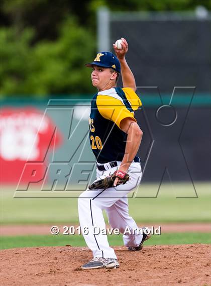 Thumbnail 3 in Xaverian Brothers vs. Boston College High (MIAA Division 1A Quarterfinal) photogallery.