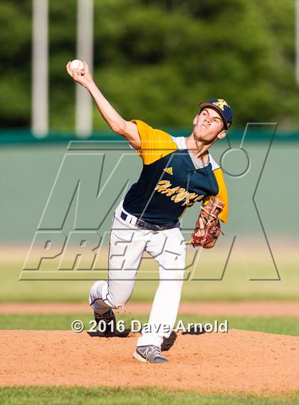 Thumbnail 2 in Xaverian Brothers vs. Boston College High (MIAA Division 1A Quarterfinal) photogallery.