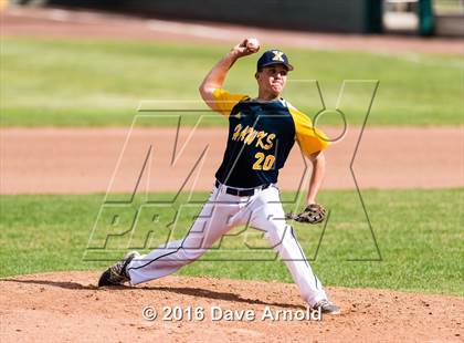 Thumbnail 2 in Xaverian Brothers vs. Boston College High (MIAA Division 1A Quarterfinal) photogallery.
