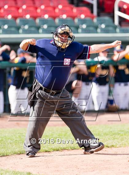 Thumbnail 3 in Xaverian Brothers vs. Boston College High (MIAA Division 1A Quarterfinal) photogallery.