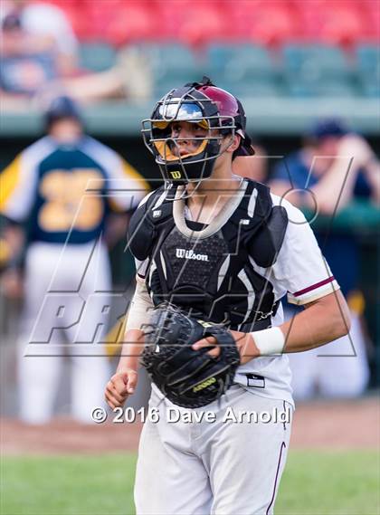 Thumbnail 1 in Xaverian Brothers vs. Boston College High (MIAA Division 1A Quarterfinal) photogallery.