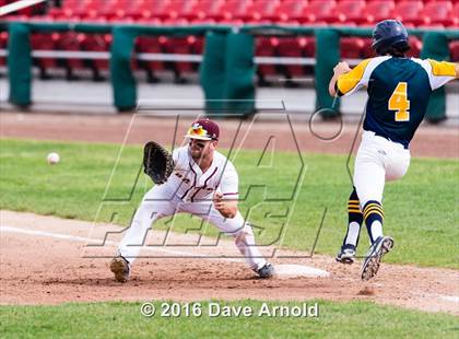 Thumbnail 3 in Xaverian Brothers vs. Boston College High (MIAA Division 1A Quarterfinal) photogallery.