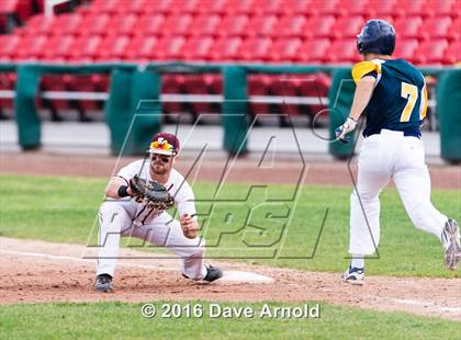 Thumbnail 3 in Xaverian Brothers vs. Boston College High (MIAA Division 1A Quarterfinal) photogallery.