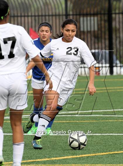 Thumbnail 3 in Mt. Eden vs. Deer Valley photogallery.