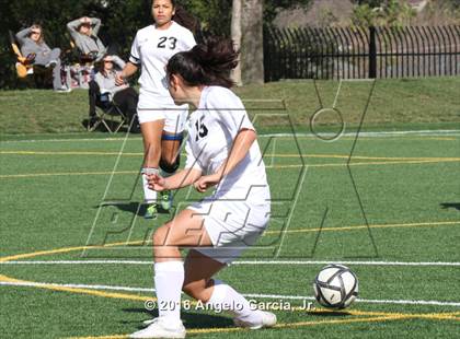 Thumbnail 3 in Mt. Eden vs. Deer Valley photogallery.