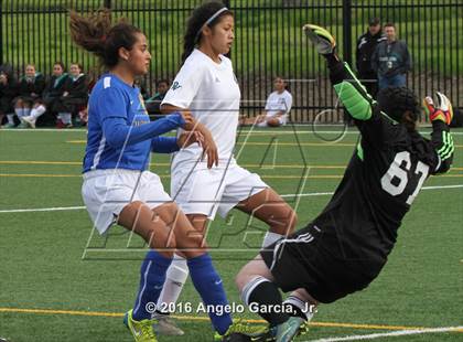 Thumbnail 1 in Mt. Eden vs. Deer Valley photogallery.