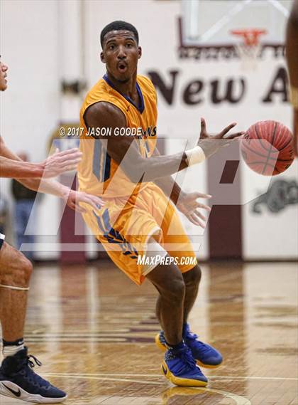 Thumbnail 2 in Velma Jackson vs. Baldwyn (Hotbed Classic) photogallery.