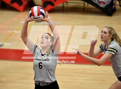 Thumbnail 2 in Bentonville vs. Central (AAA 6A First Round Playoff) photogallery.