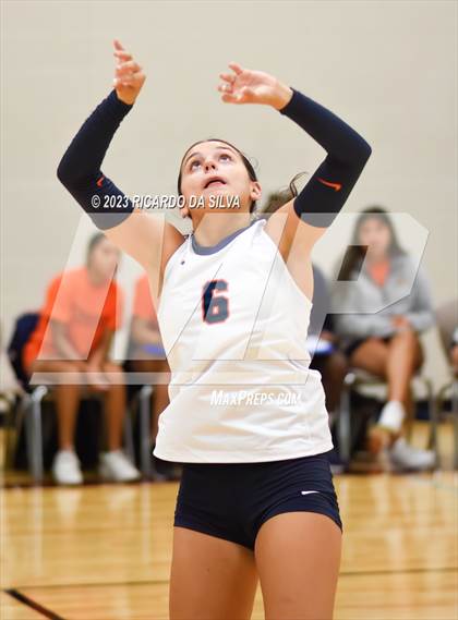 Thumbnail 2 in Grand Oaks vs Brandeis (KISD/CFISD Tournament) photogallery.