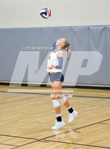 Thumbnail 2 in Grand Oaks vs Brandeis (KISD/CFISD Tournament) photogallery.