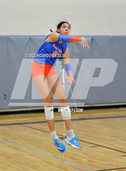 Thumbnail 3 in Grand Oaks vs Brandeis (KISD/CFISD Tournament) photogallery.