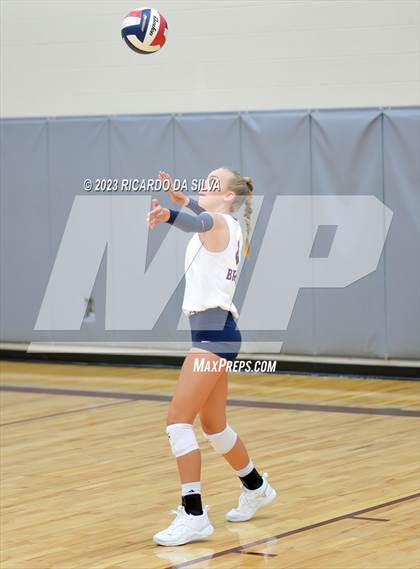 Thumbnail 1 in Grand Oaks vs Brandeis (KISD/CFISD Tournament) photogallery.