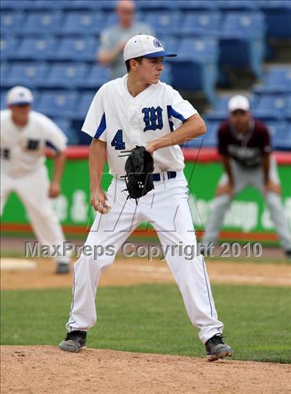 Thumbnail 2 in Tonawanda vs. Westhill (NYSPHSAA Class B Semifinal) photogallery.