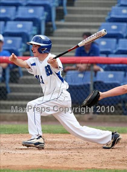 Thumbnail 3 in Tonawanda vs. Westhill (NYSPHSAA Class B Semifinal) photogallery.