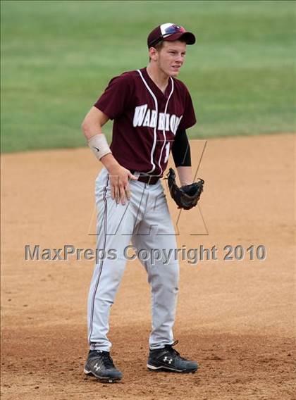 Thumbnail 1 in Tonawanda vs. Westhill (NYSPHSAA Class B Semifinal) photogallery.