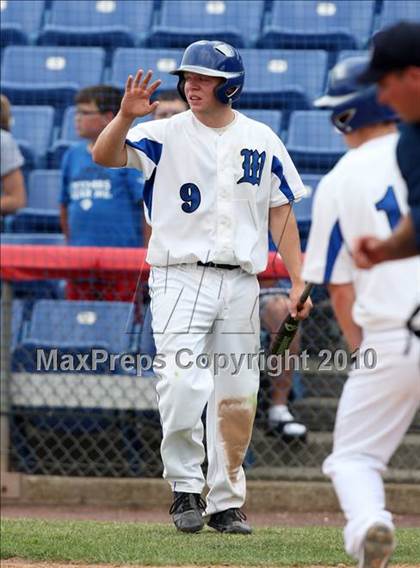 Thumbnail 1 in Tonawanda vs. Westhill (NYSPHSAA Class B Semifinal) photogallery.