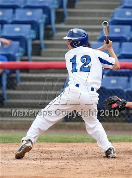 Thumbnail 1 in Tonawanda vs. Westhill (NYSPHSAA Class B Semifinal) photogallery.