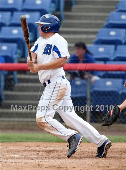 Thumbnail 3 in Tonawanda vs. Westhill (NYSPHSAA Class B Semifinal) photogallery.