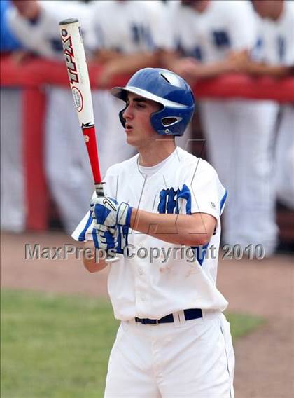 Thumbnail 3 in Tonawanda vs. Westhill (NYSPHSAA Class B Semifinal) photogallery.