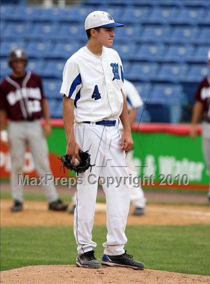 Thumbnail 3 in Tonawanda vs. Westhill (NYSPHSAA Class B Semifinal) photogallery.