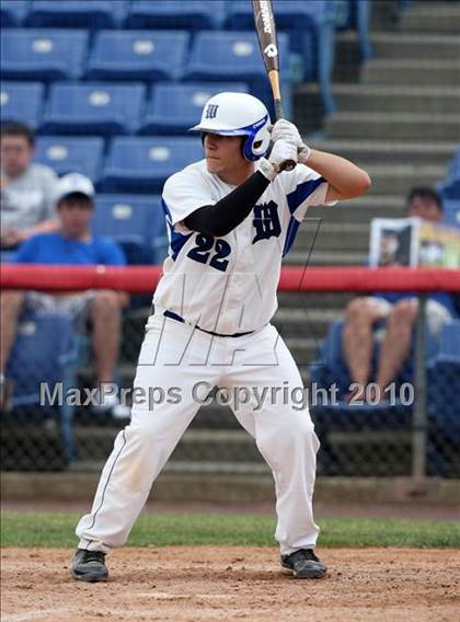 Thumbnail 2 in Tonawanda vs. Westhill (NYSPHSAA Class B Semifinal) photogallery.