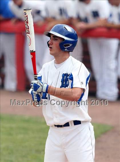 Thumbnail 2 in Tonawanda vs. Westhill (NYSPHSAA Class B Semifinal) photogallery.