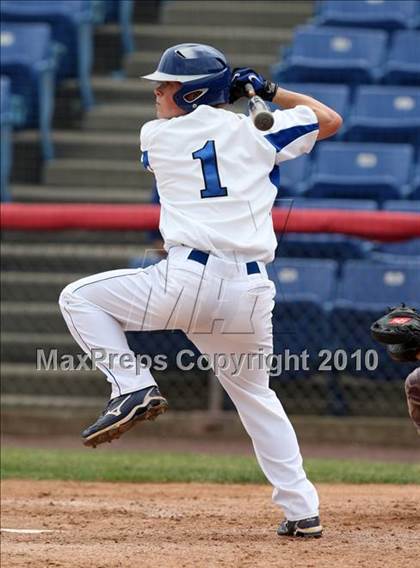Thumbnail 3 in Tonawanda vs. Westhill (NYSPHSAA Class B Semifinal) photogallery.
