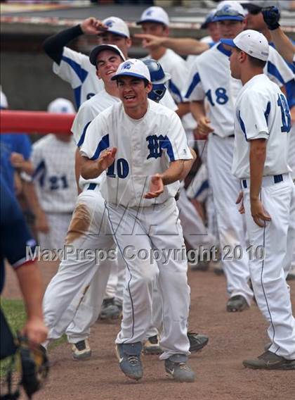 Thumbnail 3 in Tonawanda vs. Westhill (NYSPHSAA Class B Semifinal) photogallery.