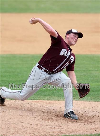 Thumbnail 1 in Tonawanda vs. Westhill (NYSPHSAA Class B Semifinal) photogallery.
