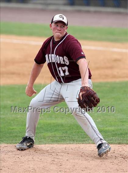 Thumbnail 3 in Tonawanda vs. Westhill (NYSPHSAA Class B Semifinal) photogallery.