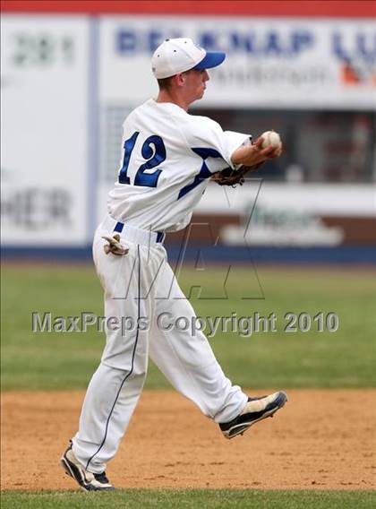 Thumbnail 2 in Tonawanda vs. Westhill (NYSPHSAA Class B Semifinal) photogallery.