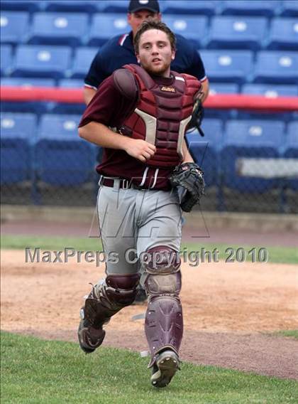 Thumbnail 2 in Tonawanda vs. Westhill (NYSPHSAA Class B Semifinal) photogallery.