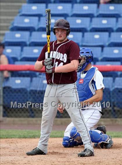 Thumbnail 2 in Tonawanda vs. Westhill (NYSPHSAA Class B Semifinal) photogallery.
