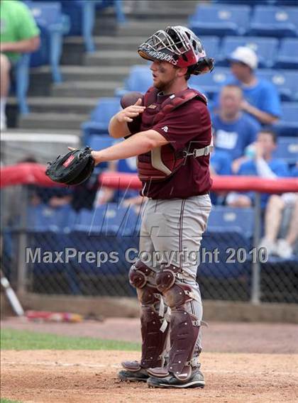 Thumbnail 2 in Tonawanda vs. Westhill (NYSPHSAA Class B Semifinal) photogallery.